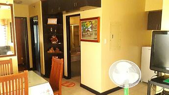 Migz N Tons Place at Cypress Towers