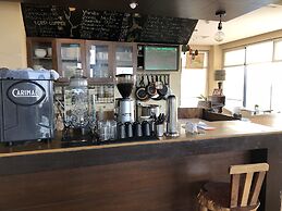 Migz N Tons Place at Cypress Towers