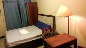 Migz N Tons Place at Cypress Towers