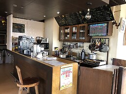 Migz N Tons Place at Cypress Towers