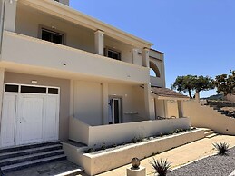 Armeno Resort and Armeno Annex