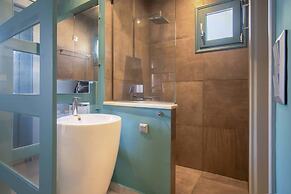 Armeno Resort and Armeno Annex