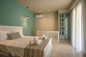 Armeno Resort and Armeno Annex