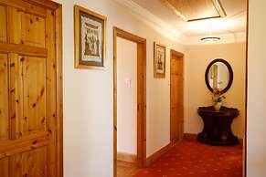 Old Fort Lodge