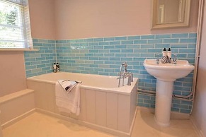 Fritton Arms Collection