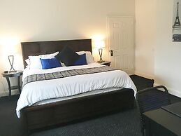 BlancNoir Bed & Breakfast