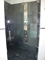 BlancNoir Bed & Breakfast