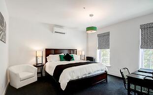 BlancNoir Bed & Breakfast