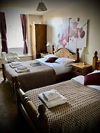 White Horse Inn Clun