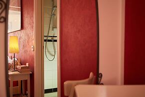 Cento Passi Dal Duomo