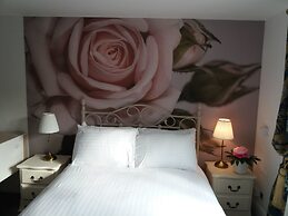 River Court Apartments LETS