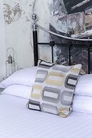 River Court Apartments LETS