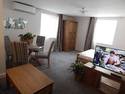 River Court Apartments LETS