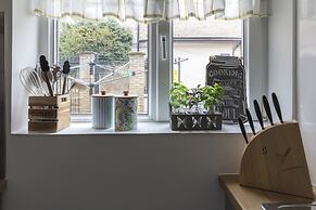 River Court Apartments LETS