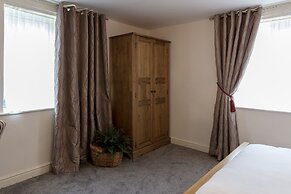 River Court Apartments LETS