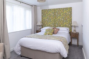 River Court Apartments LETS