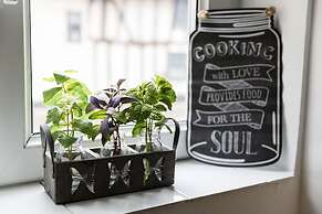 River Court Apartments LETS