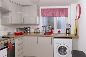 River Court Apartments LETS