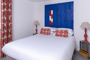 River Court Apartments LETS