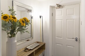 River Court Apartments LETS