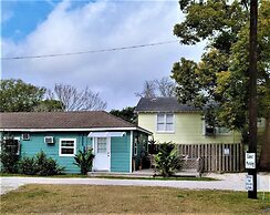 Come Friday Cottages on the Bay