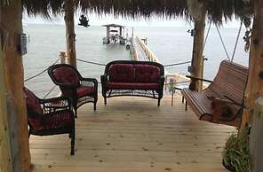 Come Friday Cottages on the Bay