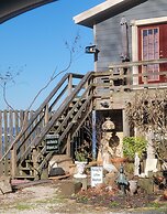 Come Friday Cottages on the Bay