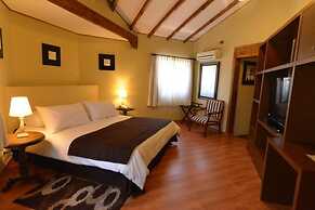 Howard Johnson by Wyndham Rinconada de Los Andes