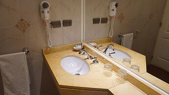 Howard Johnson by Wyndham Rinconada de Los Andes