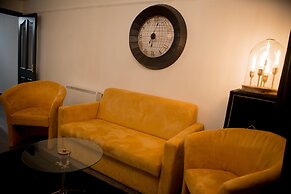 Luxury Executive Serviced Apartment