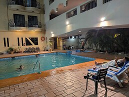 Grand Royal Tampico