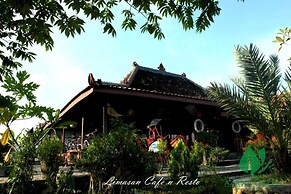 Azana Green Resort Pracimantoro
