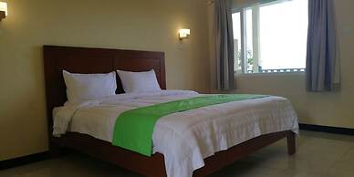 Azana Green Resort Pracimantoro