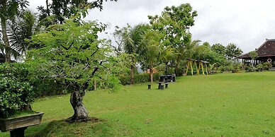 Azana Green Resort Pracimantoro