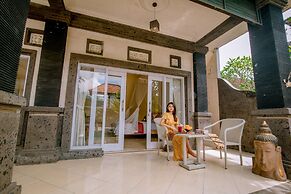 Sekembang Ubud Villa
