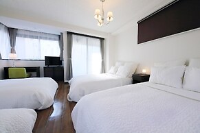 Osaka Namba Rakuraku Hotel