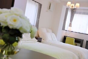 Osaka Namba Rakuraku Hotel