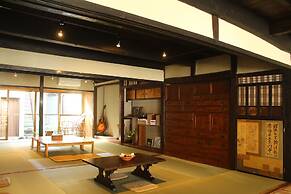 The hostel & Tatami bar UCHIKOBARE