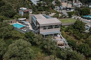 KB Ammos-Adults only