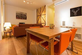 Downtown Prestige by Homing