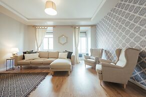 Grand Almirante by Homing