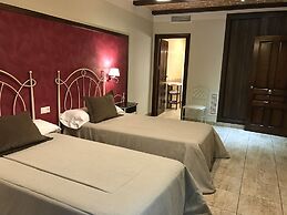 Hostal Rural Los Girasoles de iniesta