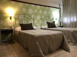 Hostal Rural Los Girasoles de iniesta