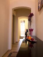 Red Hotel Downtown Unirii