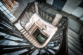 Red Hotel Downtown Unirii