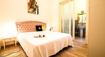 Red Hotel Downtown Unirii