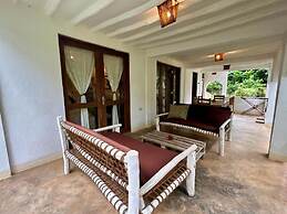 Breeze Residence