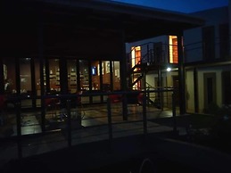 Mahlakapese Guest Lodge