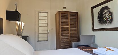 Habitation Villa Les Cassias