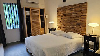 Habitation Villa Les Cassias